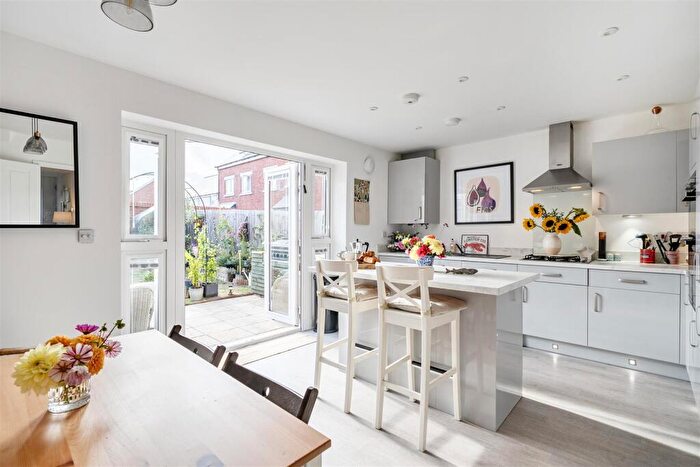 4 Bedroom Semi-Detached House For Sale In The Twines, Yeovil, BA20
