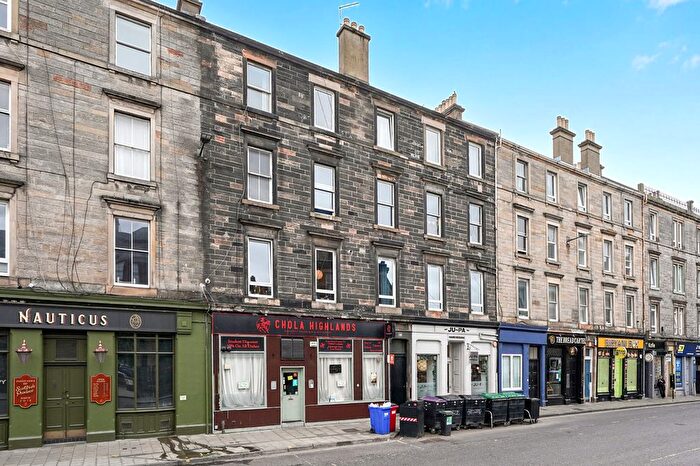 2 Bedroom Flat For Sale In / Duke Street, Edinburgh, EH6
