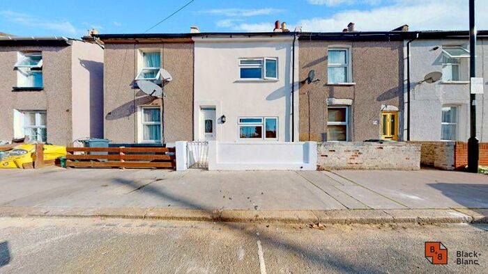 3 Bedroom Terraced House To Rent In Beulah Grove, Croydon, CR0