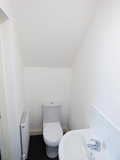 Studio To Rent In Flat, Avenue Road, DN2