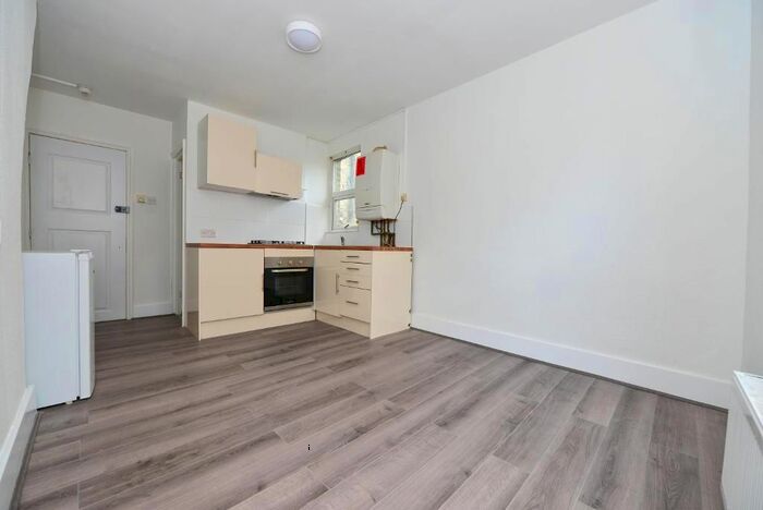 Studio To Rent In Holloway Road, Upper Holloway, N19