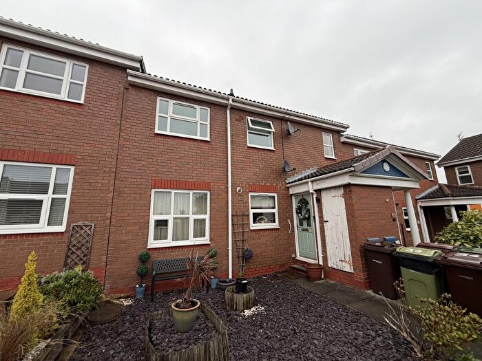 2 Bedroom Flat To Rent In Belfry Court, Wakefield, WF1