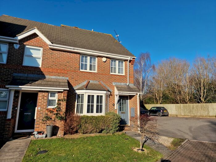 3 Bedroom End Of Terrace House To Rent In Pinnell Grove, Emersons Green, Bristol, BS16