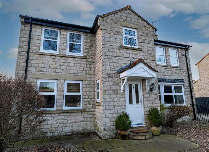 4 Bedroom Detached House For Sale In 42, The Limes, Helmsley, York, North Yorkshire, YO62