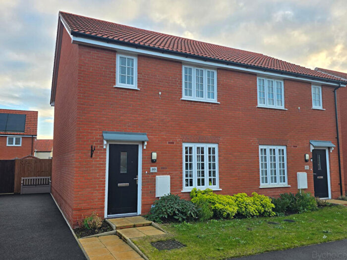 3 Bedroom Semi Detached House For Sale In Ermine Way, Bacton, IP14