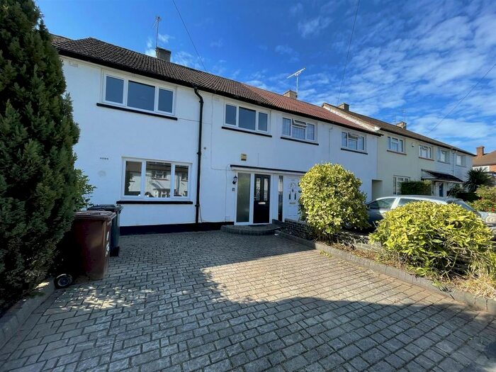 3 Bedroom Terraced House To Rent In Buckingham Road, Borehamwood, WD6