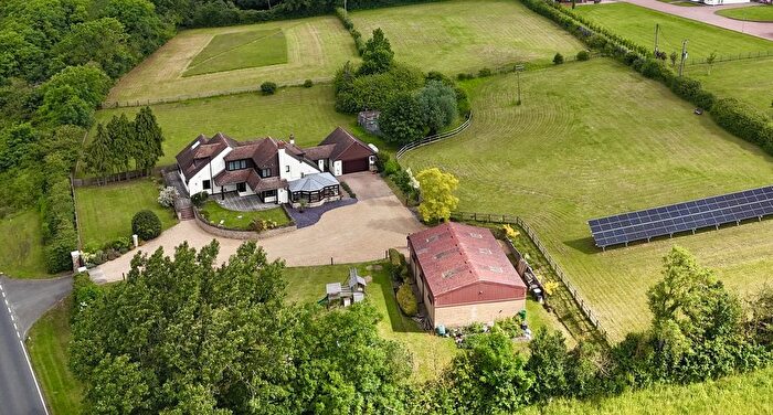 5 Bedroom Detached House For Sale In Agden Green, Stonely, St Neots, PE19