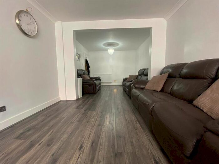 1 Bedroom Terraced House To Rent In Sark Walk, London, E16