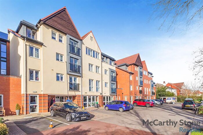2 Bedroom Flat For Sale In Brunlees Court, - Cambridge Road, Southport, PR9