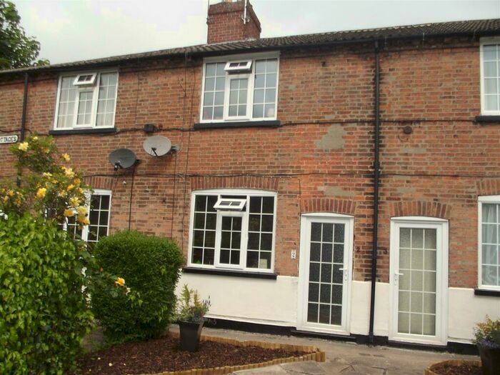 1 Bedroom Cottage To Rent In Palm Cottages, Sherwood, NG5