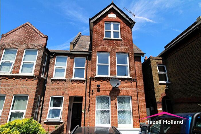 1 Bedroom Flat To Rent In The Brent, Dartford, DA1