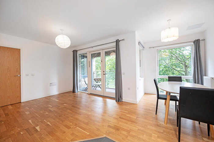 1 Bedroom Flat For Sale In Flat, Crisp Court, Gascoyne Road, Victoria Park, London, E9