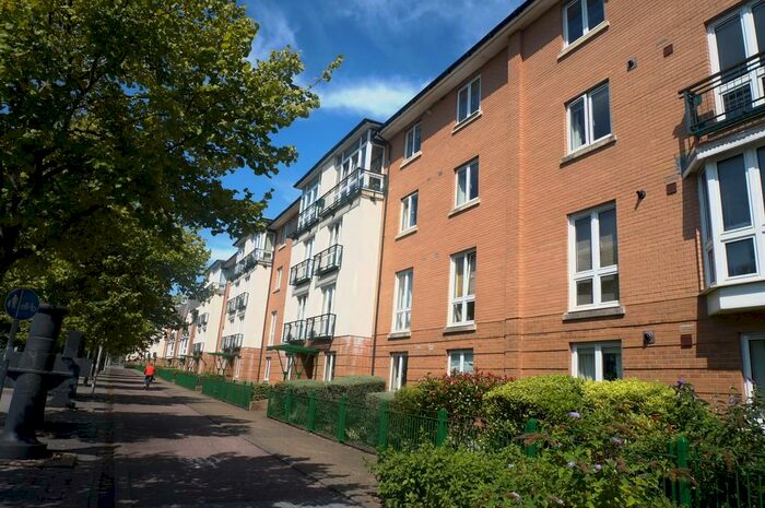 2 Bedroom Apartment To Rent In Barletta House, Vellacott Close, Cardiff Bay, CF10