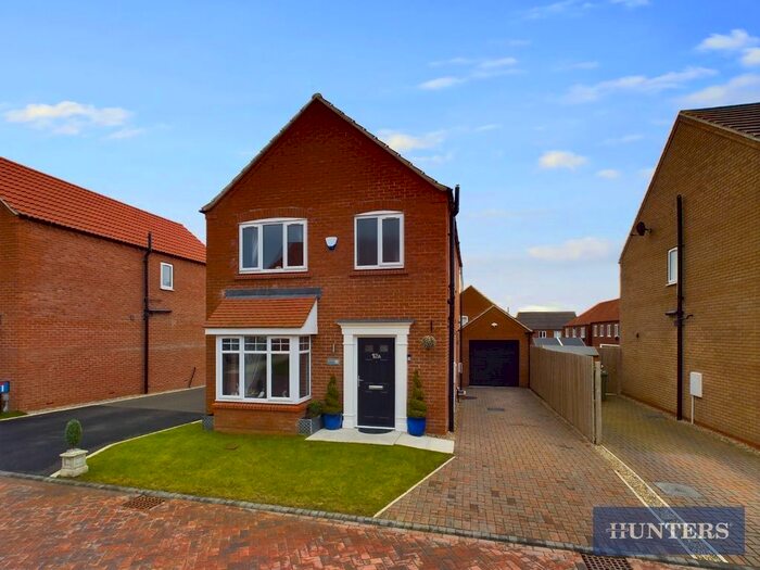 3 Bedroom Detached House For Sale In Pioneer Drive, Bridlington, YO16