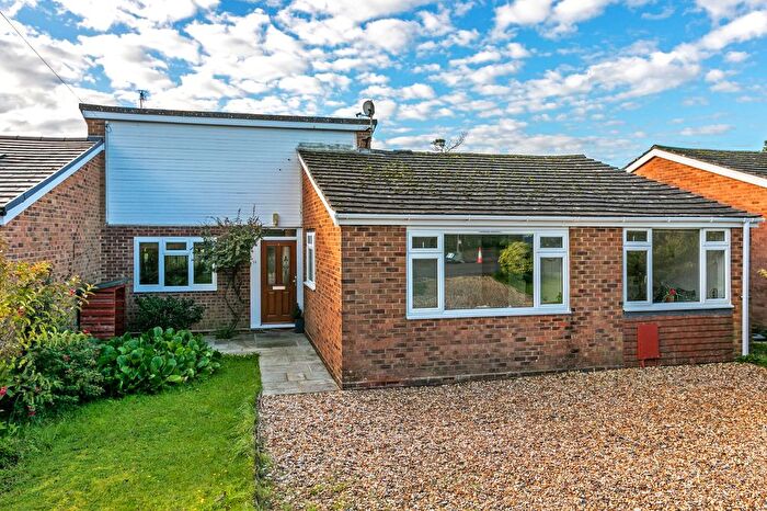 4 Bedroom Semi-Detached Bungalow For Sale In South View Road, Winchester, SO22