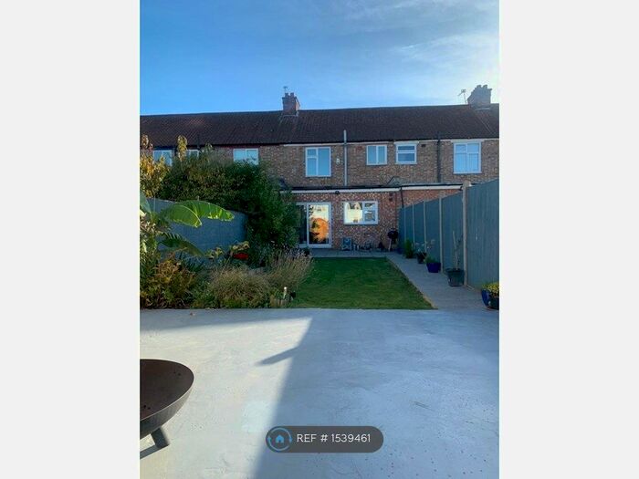 3 Bedroom Terraced House To Rent In Orchard Road, Enfield, EN3