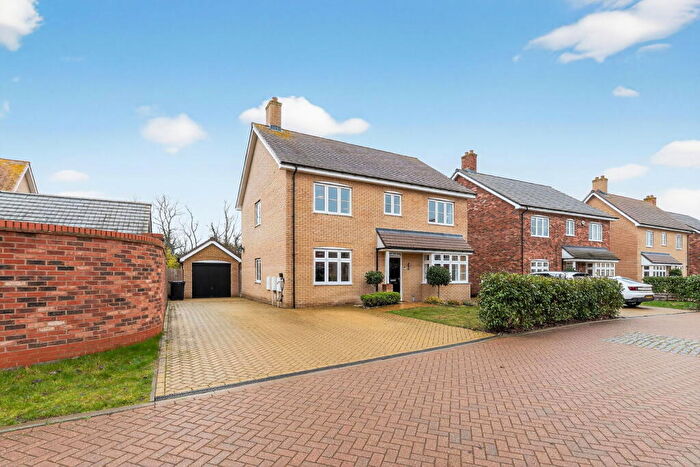 4 Bedroom Detached House For Sale In Wooding Place, Wilstead, MK45