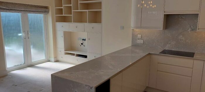 1 Bedroom Property To Rent In Longmead Drive, Sidcup, DA14