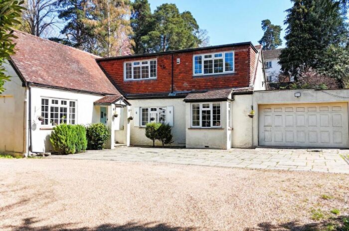 4 Bedroom Semi-Detached House For Sale In Loddon Close, Camberley, GU15