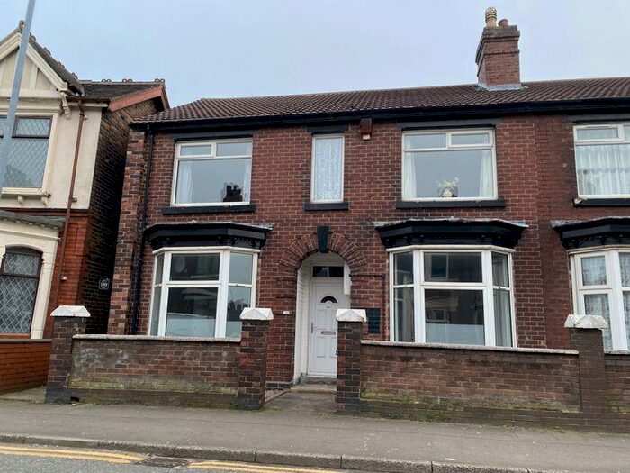 2 Bedroom Ground Flat To Rent In Birches Head Road, Stoke-On-Trent, ST1