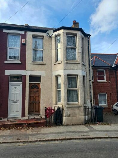 2 Bedroom Semi-Detached House To Rent In Victoria Road, Margate CT9