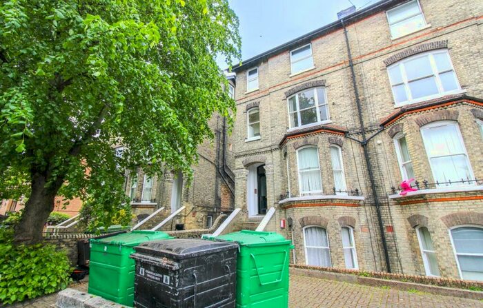 1 Bedroom Apartment To Rent In Canning Road, Croydon, Surrey, CR0