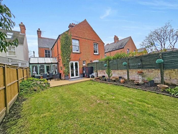 4 Bedroom Semi-Detached House For Sale In Cromwell Road, Canterbury, CT1