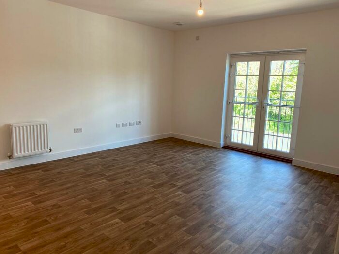 2 Bedroom Apartment To Rent In Balston Road, Maidstone, ME14