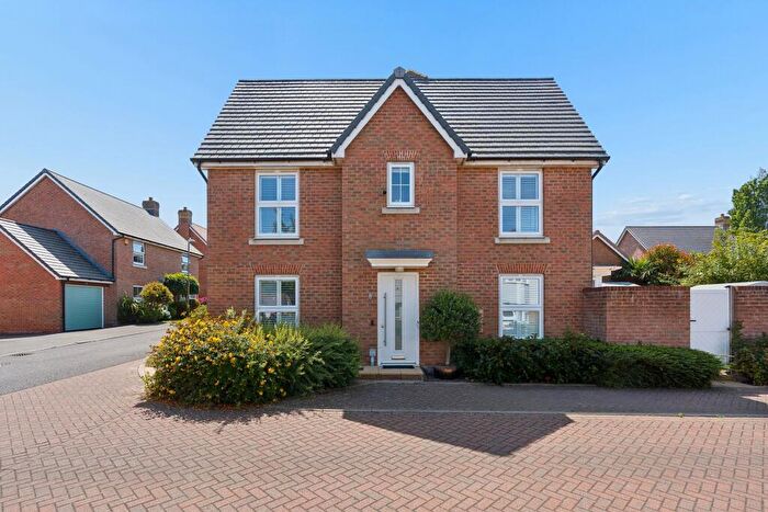 3 Bedroom Semi-Detached House For Sale In Anglers Drive, Sholden, CT14