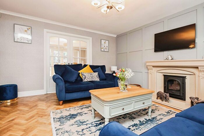 4 Bedroom Detached House For Sale In Wasperton Close, Birmingham, West Midlands, B36