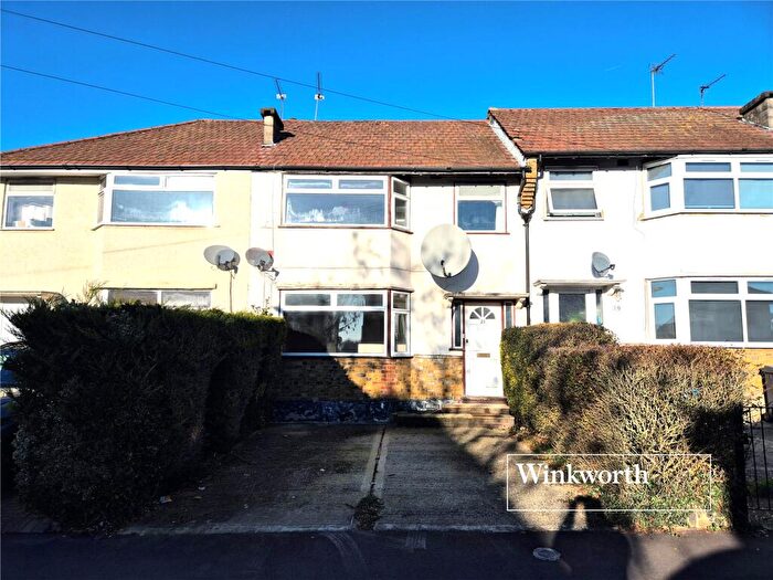 3 Bedroom Terraced House For Sale In Westcombe Drive, Barnet, EN5