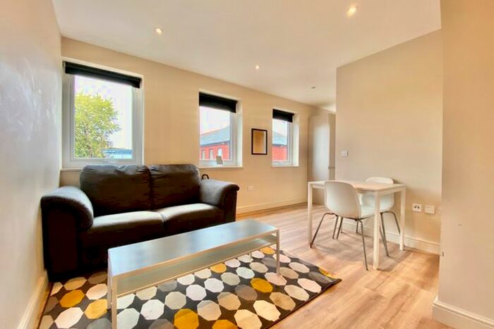 1 Bedroom Flat To Rent In Brunswick Court, Leeds, West Yorkshire, LS2