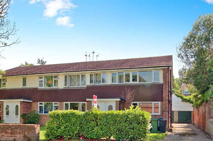 3 Bedroom Maisonette For Sale In Lexden Road, Colchester, CO3