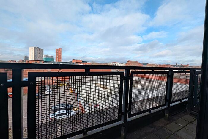 2 Bedroom Apartment To Rent In Clement Street, Birmingham, B1