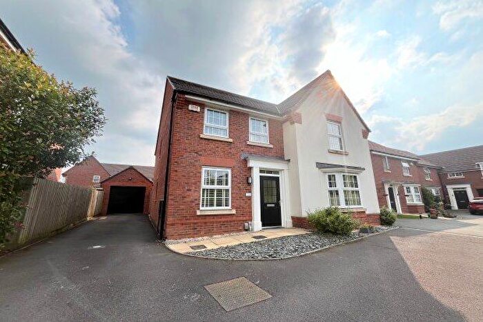 4 Bedroom Property To Rent In Kiln Lane, Solihull, B90