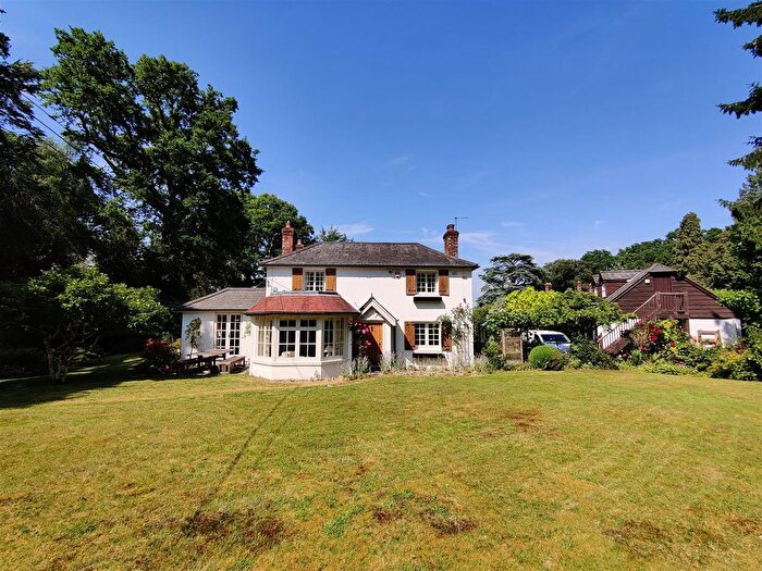 4 Bedroom Detached House To Rent In Beechwood Lane, Burley, Ringwood, BH24