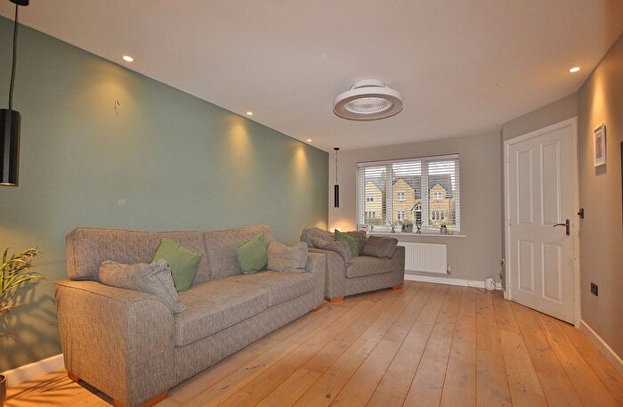 4 Bedroom Detached House For Sale In Townsend Road, Witney, OX29