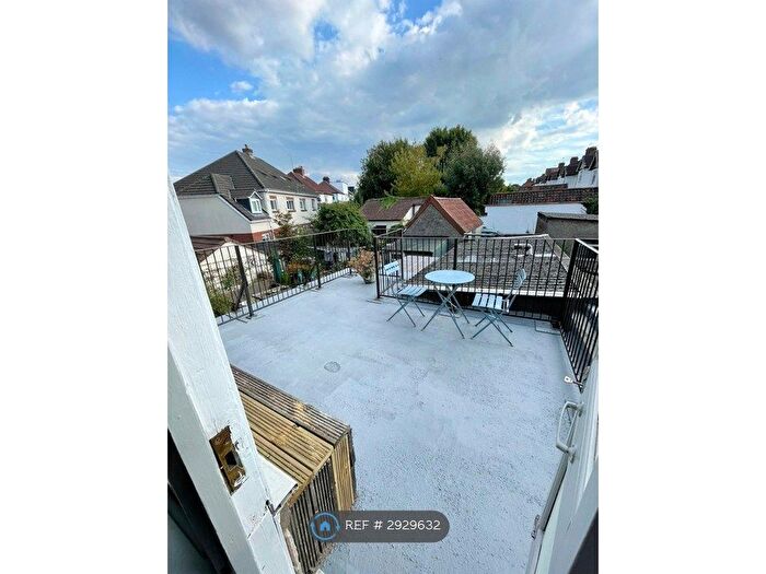 4 Bedroom Maisonette To Rent In Wellington Hill West, Bristol, BS9