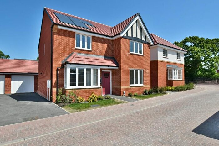 4 Bedroom Detached House For Sale In Harvester Close, Wimborne, BH21
