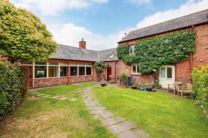 5 Bedroom Terraced House For Sale In Pump Lane, Churton, CH3