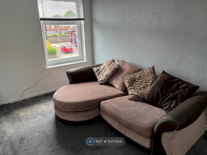 2 Bedroom Flat To Rent In Pemberton, Wigan, WN5