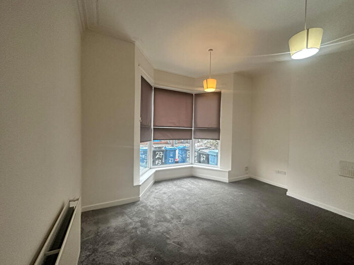 1 Bedroom Flat To Rent In Harley Street, Hull, Yorkshire, HU2