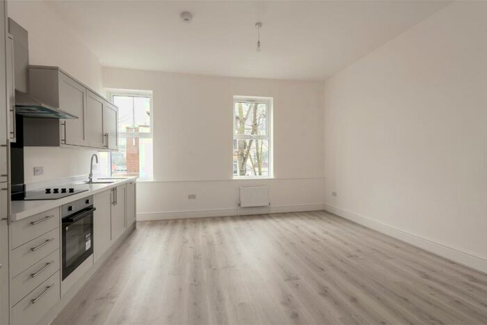 2 Bedroom Flat To Rent In Flat A, Britannic House, New Road, Chatham, ME4