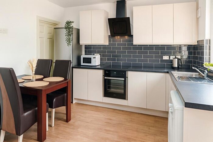 3 Bedroom House To Rent In Edmund Road, Sheffield, S2