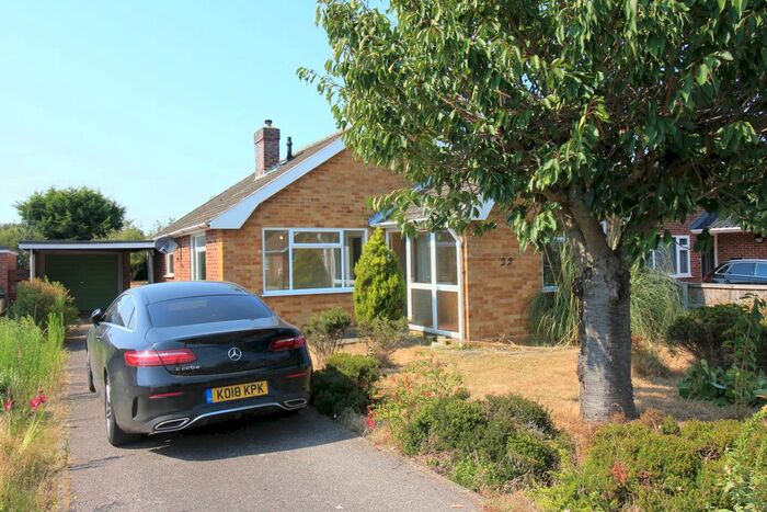 3 Bedroom Detached Bungalow To Rent In Lacey Road, Norwich, NR8