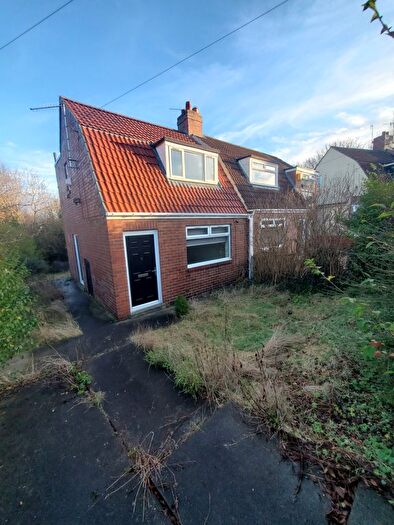 2 Bedroom Semi-Detached House To Rent In Douglas Gardens, Gateshead, NE11
