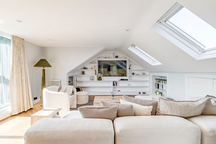 2 Bedroom Detached House To Rent In Howitt Road, Belsize Park, London, NW3