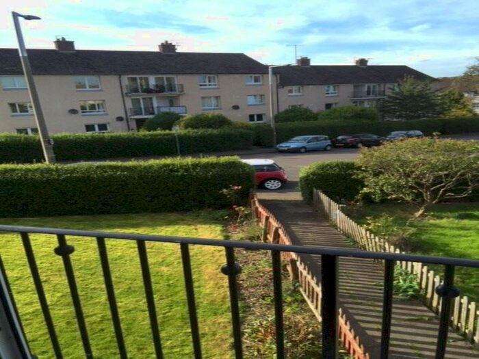 2 Bedroom Flat To Rent In Langton Road, Newington, Edinburgh, EH9