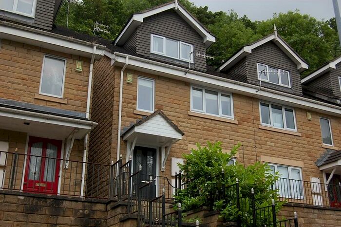 3 Bedroom Terraced House To Rent In Martin Bank Wood, Huddersfield, West Yorkshire, HD5