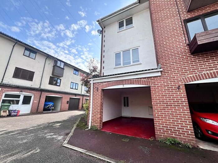 2 Bedroom End Of Terrace House To Rent In White Cloud Park, Southsea, PO4